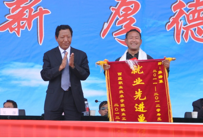 QQ截图20161216141221.png QQ截图20161216141221.png