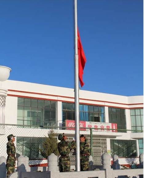 QQ截图20161216193903.png QQ截图20161216193903.png